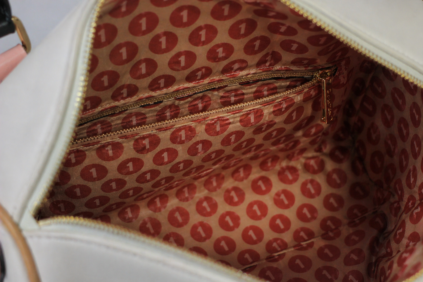 1 Train Bag